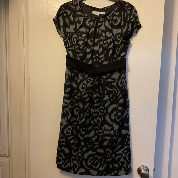 2. Boden Black & Gray Floral Print Knee Length Short Sleeve Dress SZ 4 - Picture 1 of 5